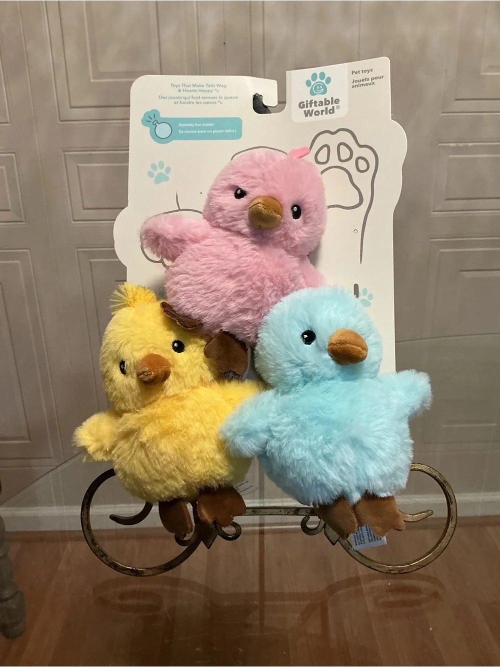 Beautiful Giftable World Chickens  Set Of 3 Stuffed Dog Toy With Squeaker 5.5